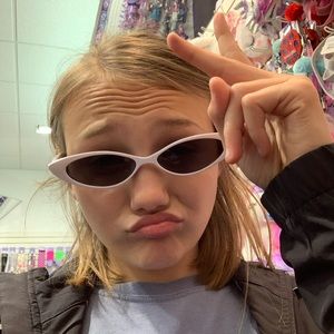 Meet your Posher, M a r i a h 💙